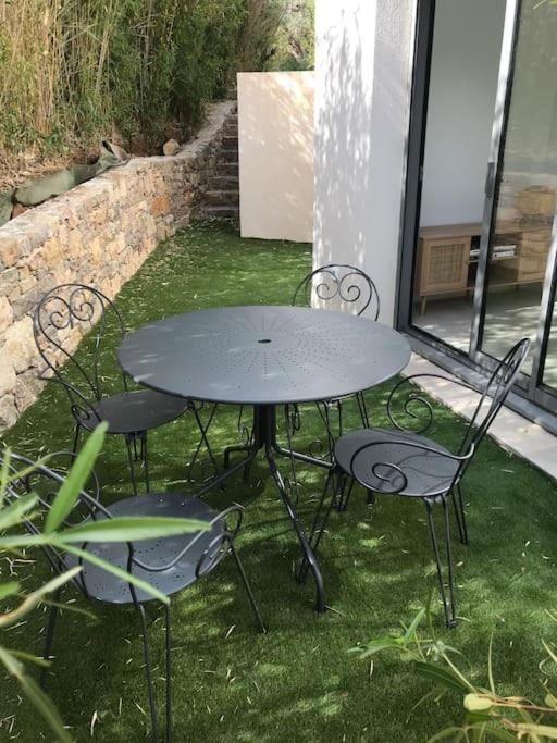 T2 Neuf Sur Jardin Proche Plage Carqueiranne Zewnętrze zdjęcie